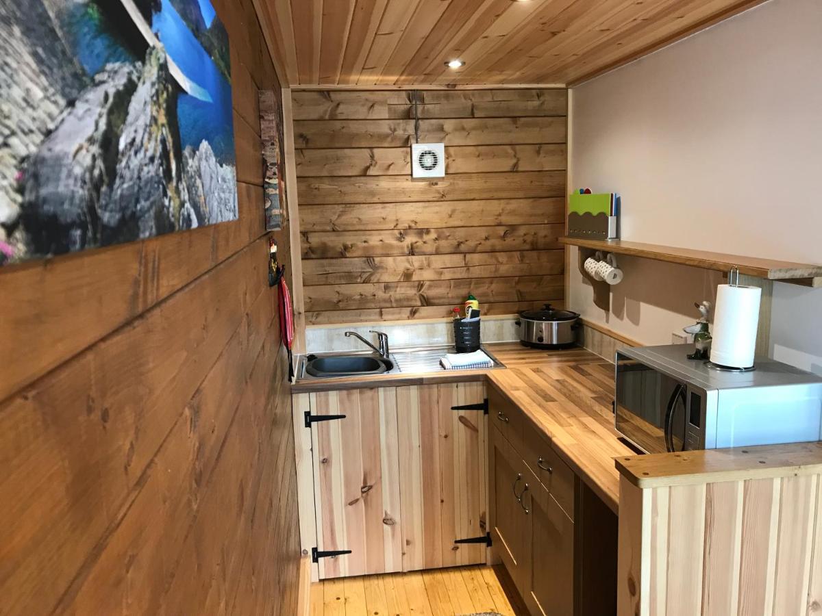 Hill Cottage Cabins Форт Аугустус Екстериор снимка