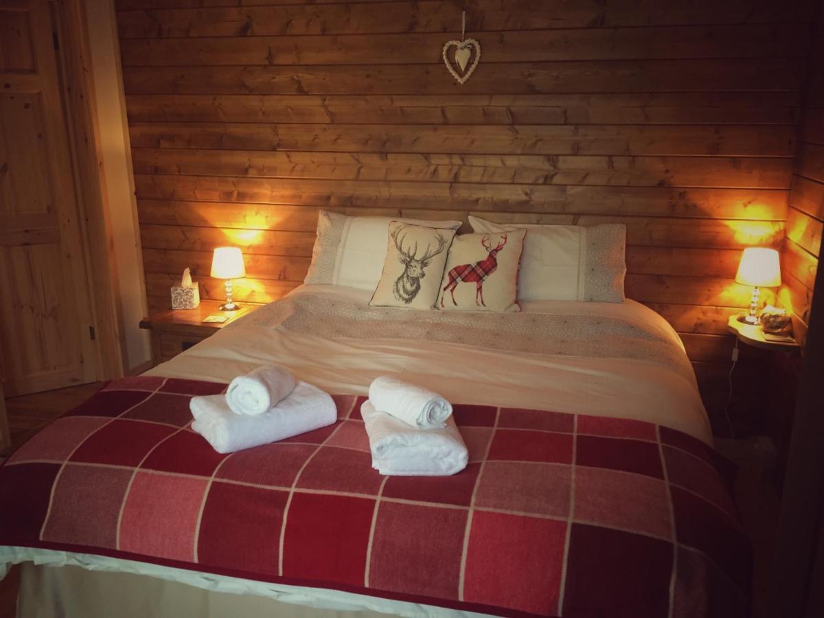 Hill Cottage Cabins Форт Аугустус Екстериор снимка