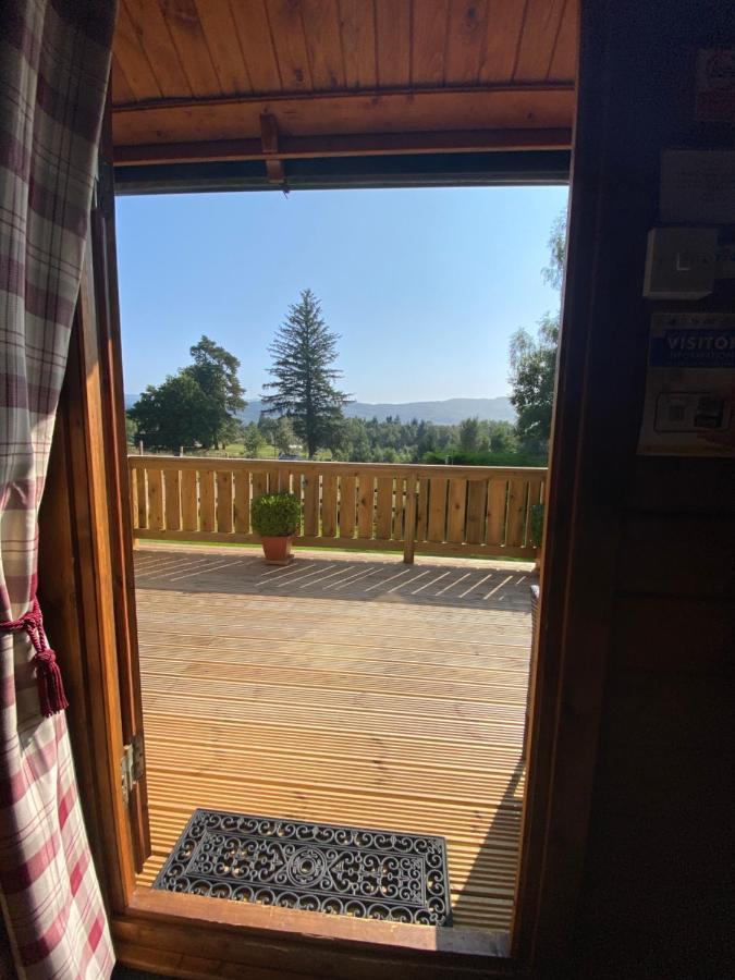 Hill Cottage Cabins Форт Аугустус Екстериор снимка